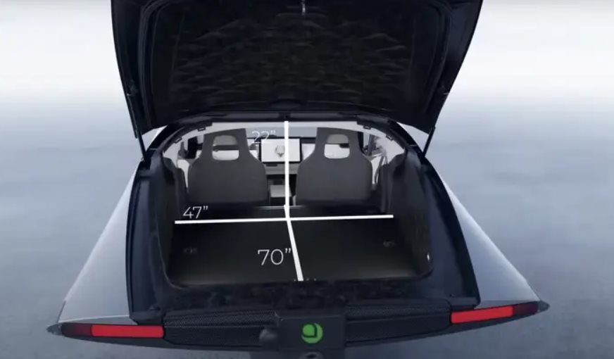 Quên Tesla đi, xe điện ‘kỷ nguyên mới’ đã xuất hiện: thiết kế ‘độc lạ’ chỉ có 3 bánh, không cần sạc pin nhưng cứ ra đường là ‘tự chạy’ - Ảnh 2.