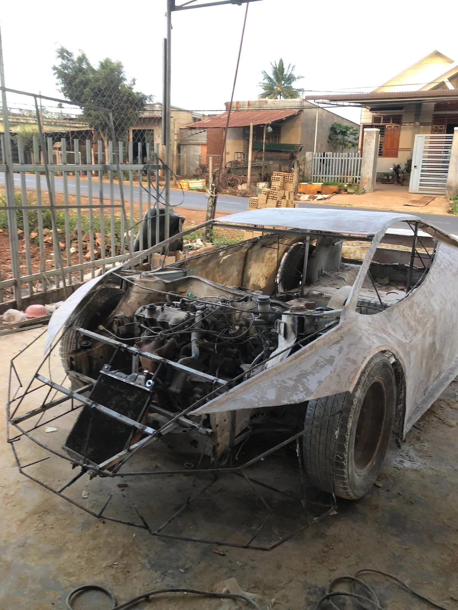 Đôi bạn Tây Nguyên tự chế Lamborghini Huracan khiến cộng đồng quốc tế trầm trồ: Năm tới sẽ chuyển mình để độc lạ nhất Việt Nam - Ảnh 4.