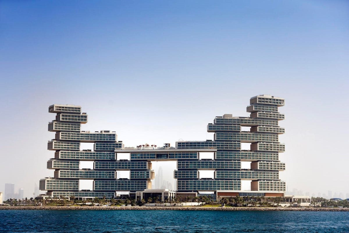 Phòng khách sạn giá 2,3 tỷ đồng/đêm: Sự điên cuồng đằng sau cơn sốt bất động sản Dubai hay một tương lai rộng mở? - Ảnh 3.