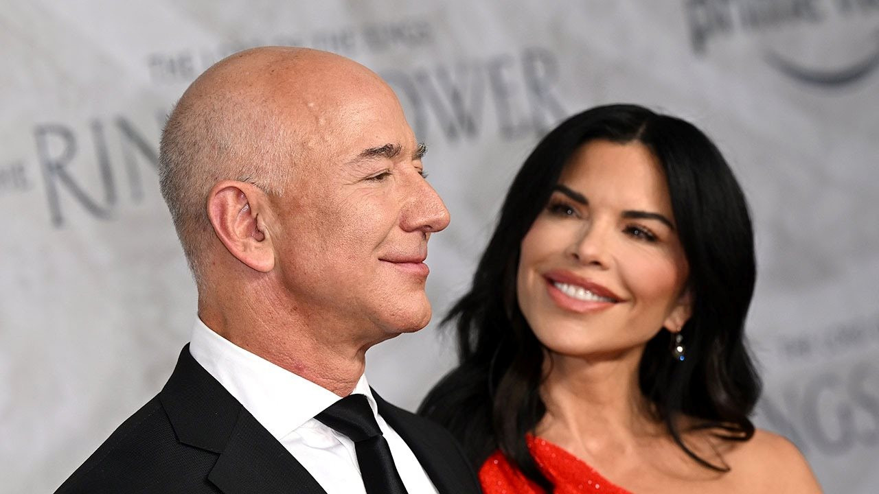Bạn gái Jeff Bezos tiết lộ bí quyết ‘làm boss’ của ông chủ Amazon: Bài học 'nâng cao' về kinh doanh nhưng hóa ra ai cũng có thể thực hiện được - Ảnh 1.