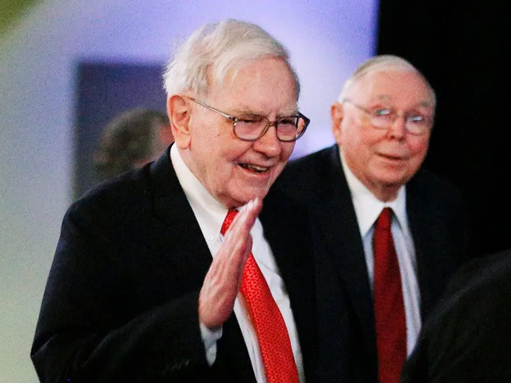 Tỷ phú đại tài Charlie Munger ca ngợi 1 đặc điểm được ví như ‘cỗ máy’ của Warren Buffett: Không có nó, ‘bạn khó tiến xa được trong đời’ - Ảnh 1.