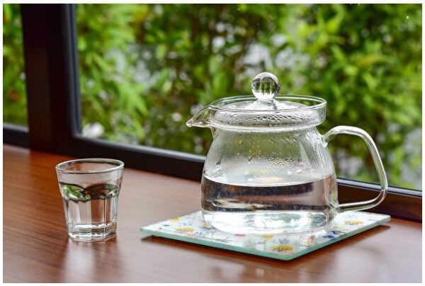 7 mẹo uống nước giúp giải độc và chăm sóc sức khỏe cực đơn giản nhưng ít ai làm được - Ảnh 2.