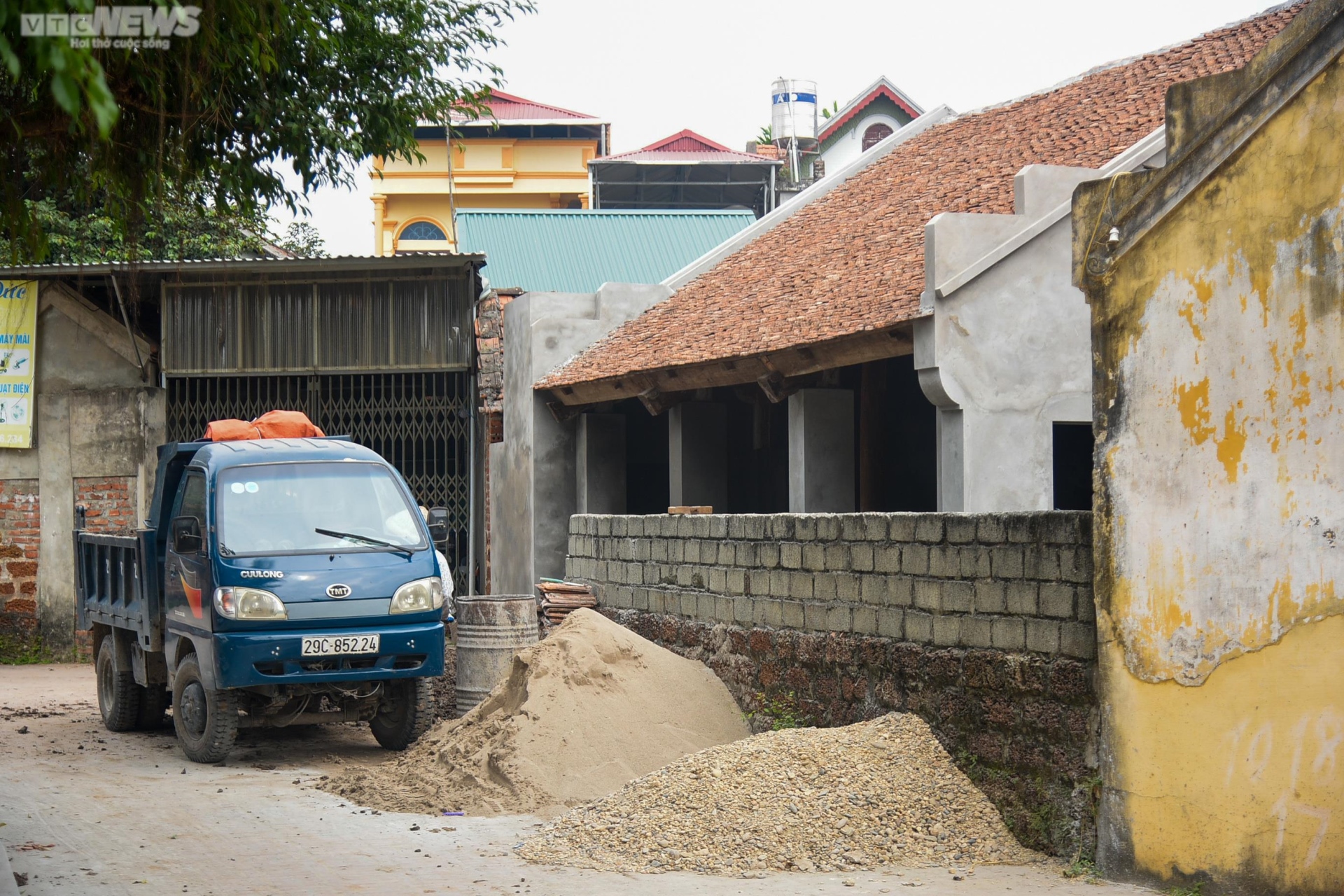 Ngôi làng cổ 'độc nhất vô nhị' ở miền Bắc ngày càng vắng bóng khách du lịch - Ảnh 13.