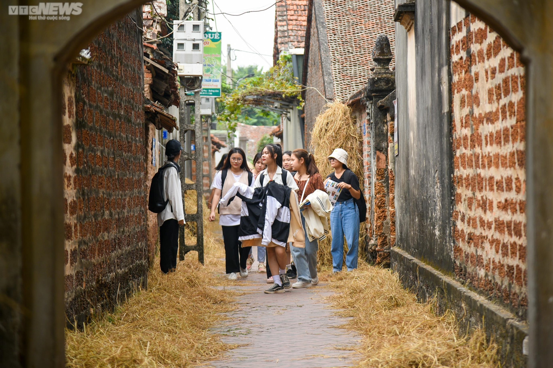 Ngôi làng cổ 'độc nhất vô nhị' ở miền Bắc ngày càng vắng bóng khách du lịch - Ảnh 16.