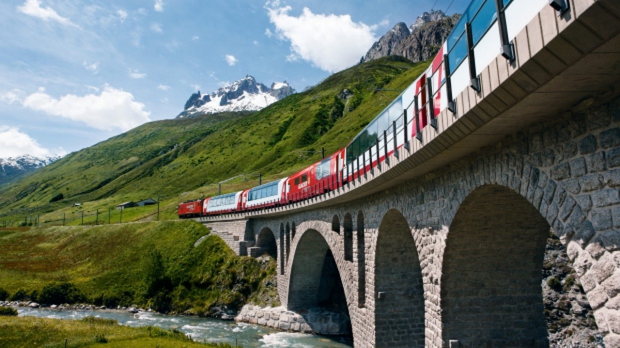 Những tuyến du lịch tàu hỏa đẹp nhất Thụy Sĩ - Ảnh 6.