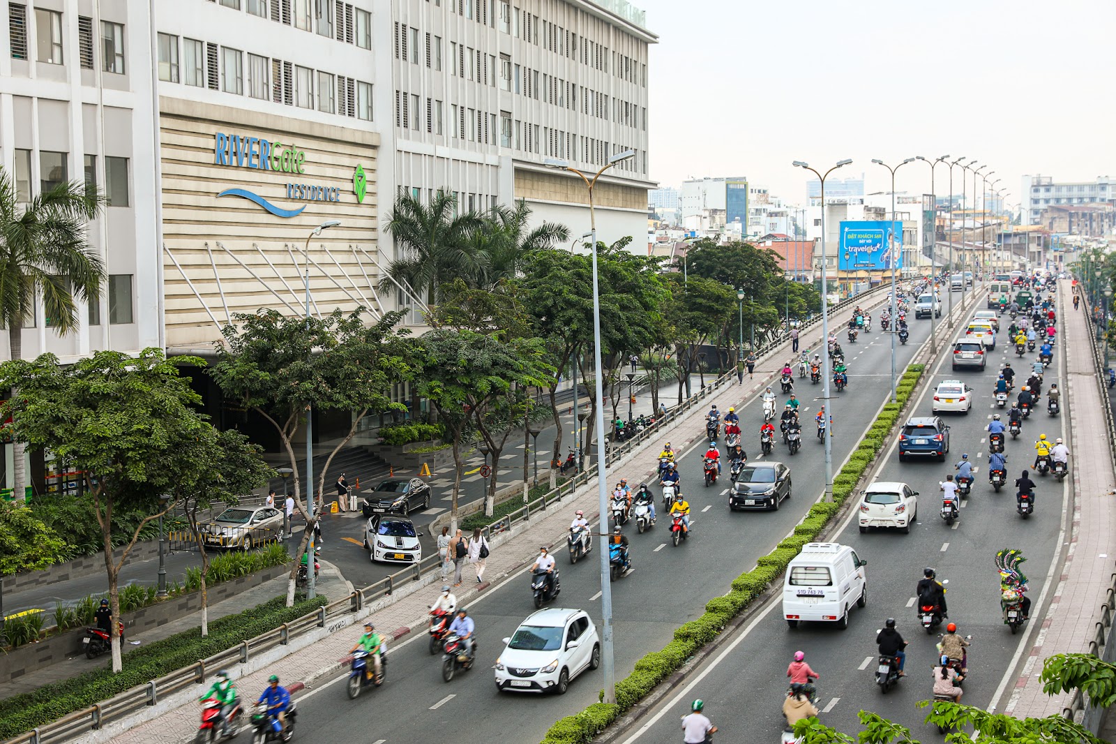 Quận nhỏ nhất, mật độ dân số cao nhất Việt Nam - Ảnh 4.