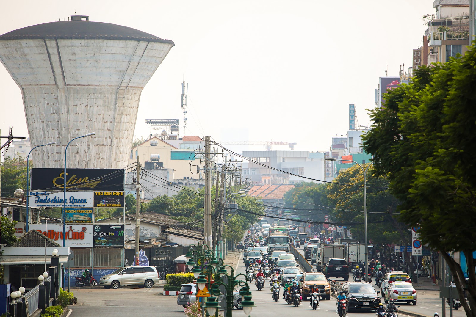 Quận nhỏ nhất, mật độ dân số cao nhất Việt Nam - Ảnh 11.