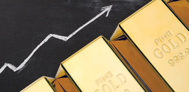 Nhiều chuyên gia dự báo giá vàng vượt 2.000 USD trong năm 2023 và hé lộ chìa khoá thúc đẩy giá tăng - Ảnh 1.