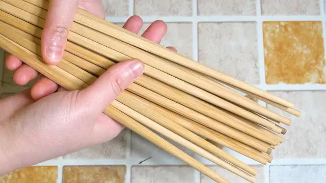 Bác sĩ cảnh báo cách rửa đũa cực nguy hiểm mà nhiều gia đình vẫn làm, đặc biệt là trong những ngày Tết - Ảnh 3. Bác sĩ cảnh báo cách rửa đũa cực nguy hiểm mà nhiều gia đình vẫn làm, đặc biệt là trong những ngày Tết - Ảnh 3.