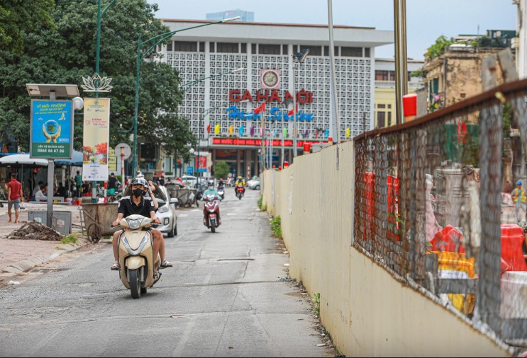 Hoàn trả mặt đường tuyến metro Nhổn - Ga Hà Nội - Ảnh 4.