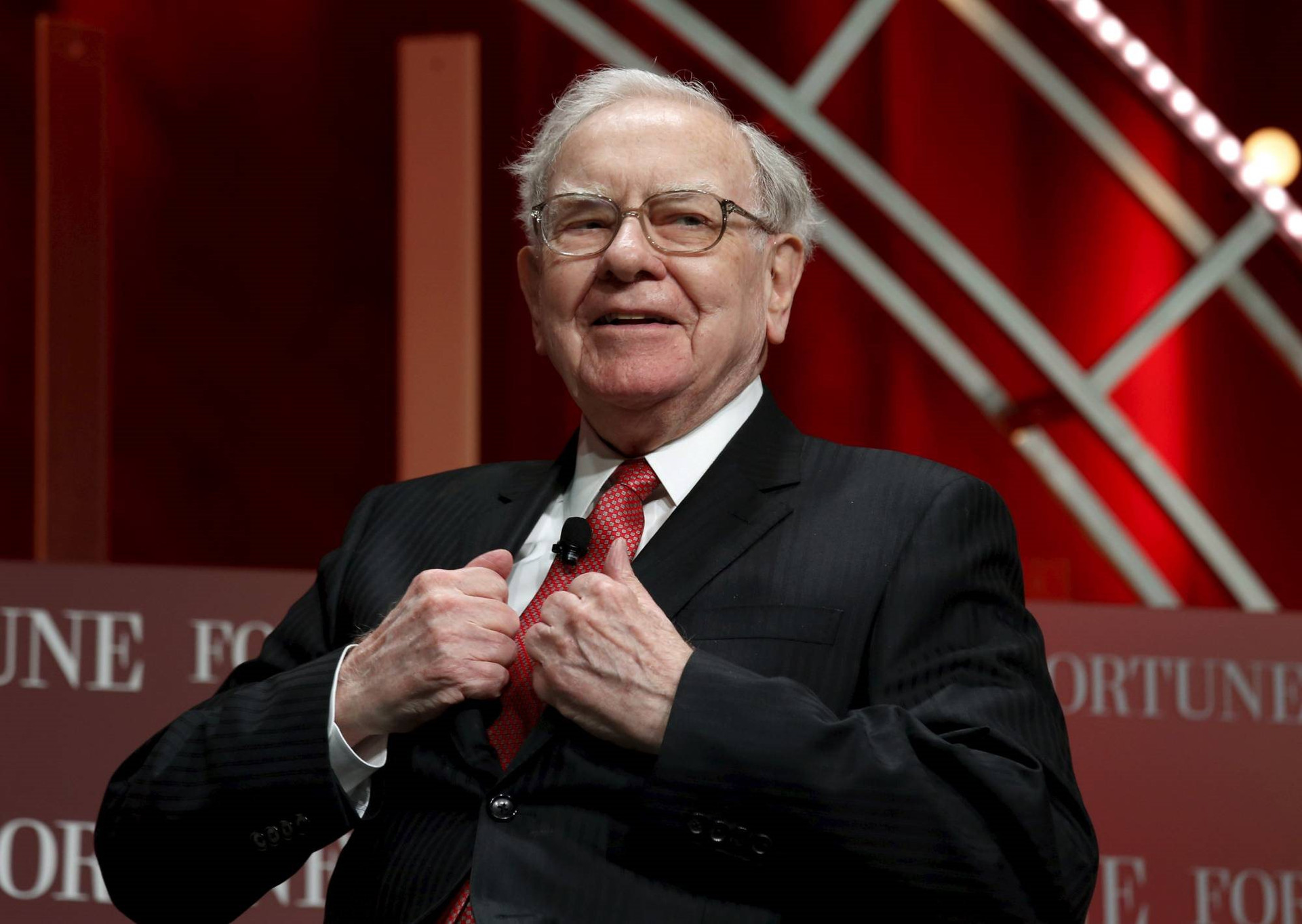 Sau khoản lãi gấp 4 lần trong 2 năm, giới đầu tư dự đoán Warren Buffett chuẩn bị 'rải thêm tiền' vào một thị trường châu Á đầy tiềm năng - Ảnh 1.