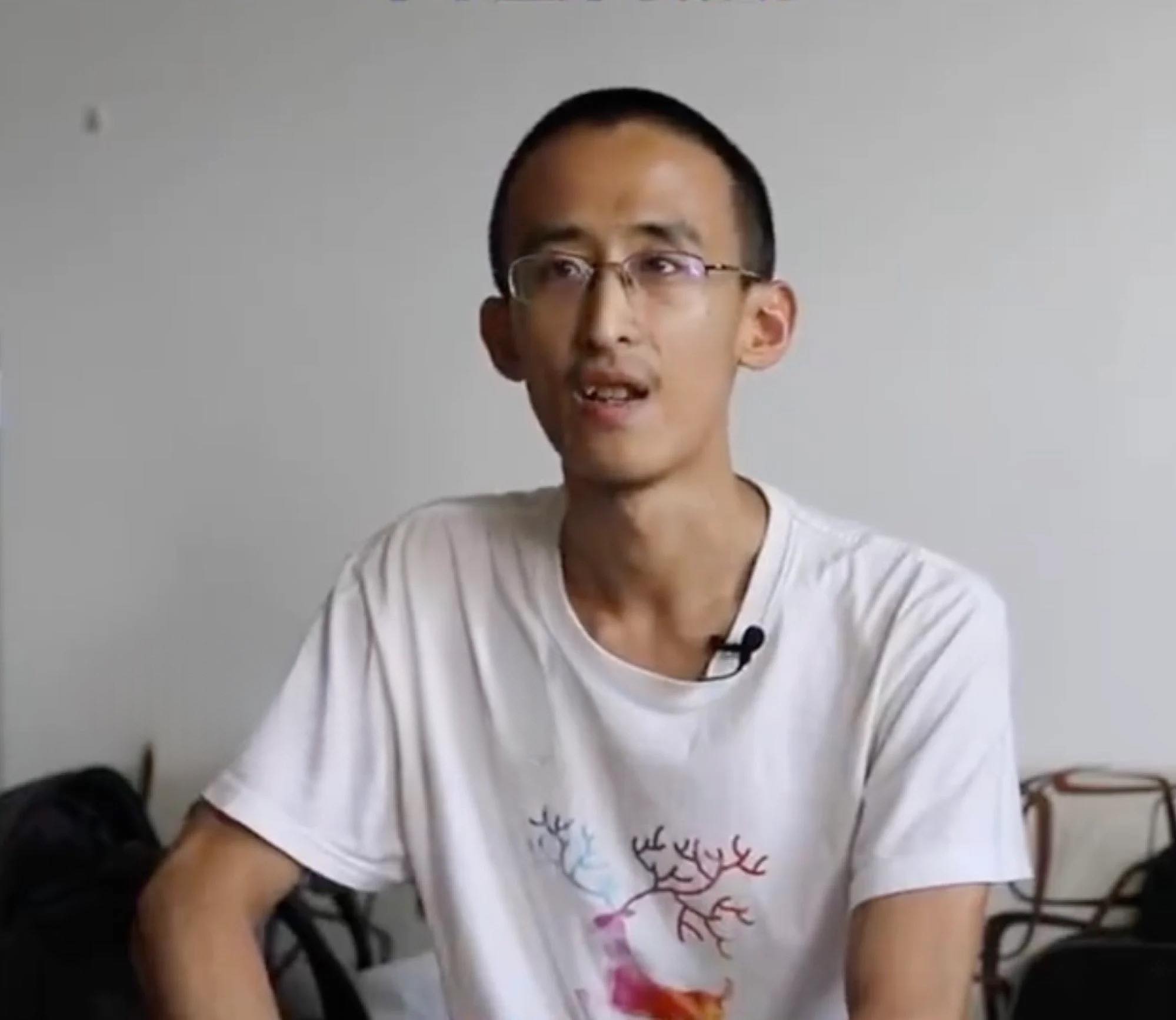 Bi kịch của “thần đồng toán học” Trung Quốc: 16 tuổi học tiến sĩ, 28 tuổi vẫn “ăn bám bố mẹ” - Ảnh 3. Bi kịch của “thần đồng toán học” Trung Quốc: 16 tuổi học tiến sĩ, 28 tuổi vẫn “ăn bám bố mẹ” - Ảnh 3.