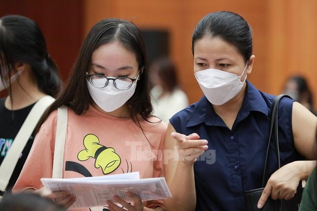 Yêu cầu hoàn thiện phương thức tuyển sinh đại học năm 2024 theo hướng đơn giản hóa - Ảnh 1.