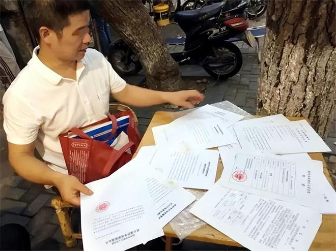 In 1 “chữ” lên bao bì sản phẩm để kinh doanh, người đàn ông bị phạt gần 700 triệu đồng: Kháng cáo 2 lần bất thành, bị tăng tiền phạt lên gấp đôi vì 1 lý do - Ảnh 4. In 1 “chữ” lên bao bì sản phẩm để kinh doanh, người đàn ông bị phạt gần 700 triệu đồng: Kháng cáo 2 lần bất thành, bị tăng tiền phạt lên gấp đôi vì 1 lý do - Ảnh 4.