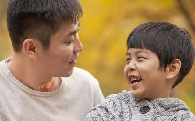 Nói chuyện với 70 bậc cha mẹ nuôi dạy con thành công, chuyên gia nhận ra: Đây là phong cách giáo dục hiệu quả nhất - Ảnh 1. Nói chuyện với 70 bậc cha mẹ nuôi dạy con thành công, chuyên gia nhận ra: Đây là phong cách giáo dục hiệu quả nhất - Ảnh 1.