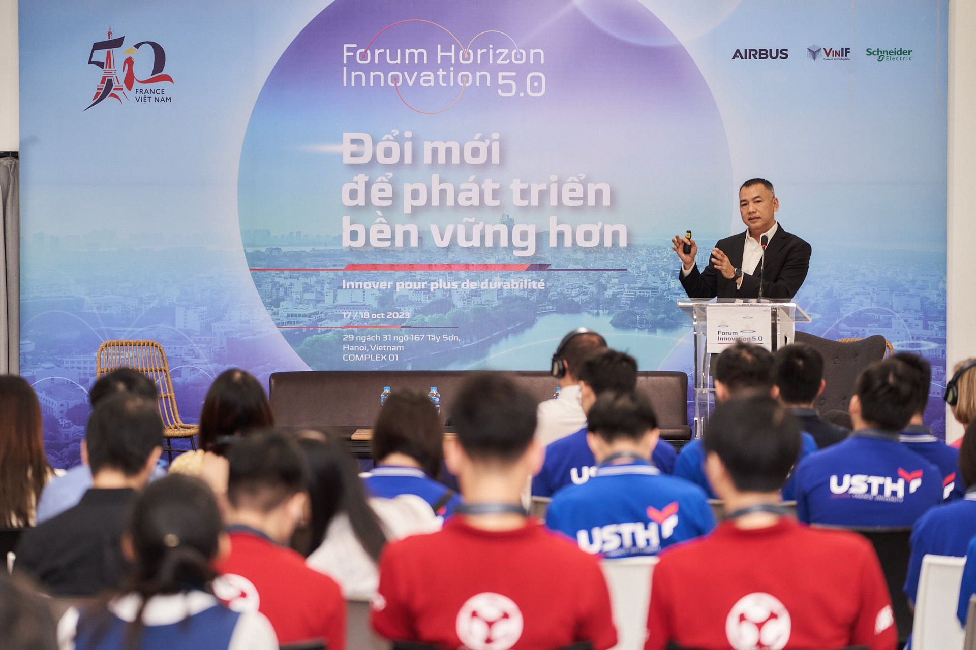 Tập đoàn quản lý năng lượng hàng đầu của Pháp hiến kế cách xây dựng mạng sạc thông minh trong kỷ nguyên bùng nổ xe điện - Ảnh 2. Tập đoàn quản lý năng lượng hàng đầu của Pháp hiến kế cách xây dựng mạng sạc thông minh trong kỷ nguyên bùng nổ xe điện - Ảnh 2.