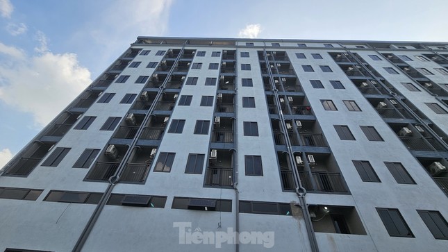 Chung cư mini xây ‘chui’ gần 200 căn hộ: Tạm đình chỉ 3 chủ tịch xã - Ảnh 1.