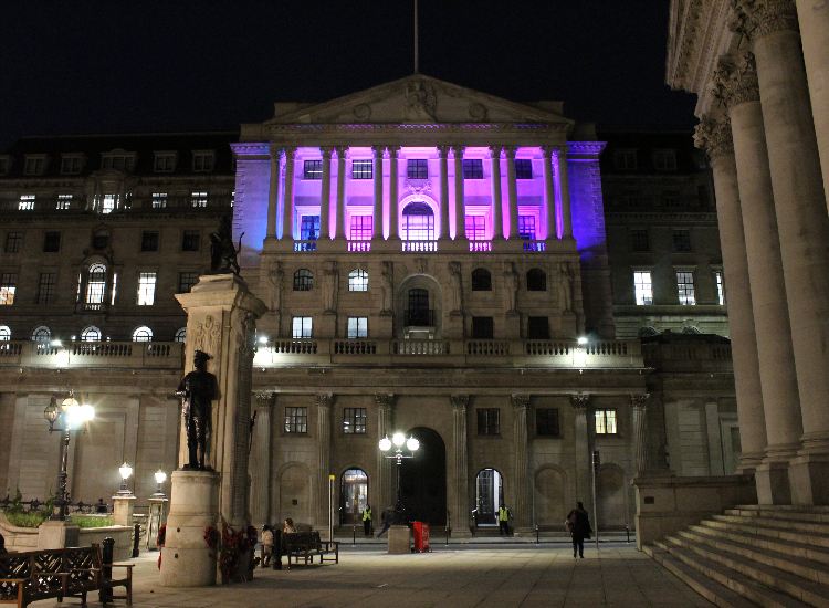 Một công nhân đường ống đã giúp Ngân hàng Anh tránh khỏi việc mất trộm hàng tấng vàng vào năm 1836 - Ảnh 4. Một công nhân đường ống đã giúp Ngân hàng Anh tránh khỏi việc mất trộm hàng tấng vàng vào năm 1836 - Ảnh 4.