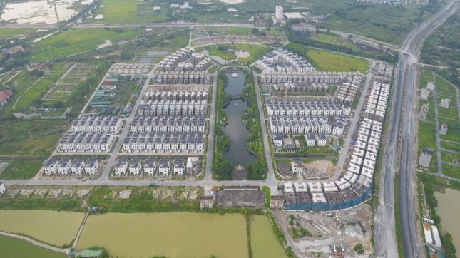 Chung cư Hà Nội mở bán trung bình 50 triệu đồng/m2, giá đất nền dự án ven đô vẫn lao dốc - Ảnh 2.