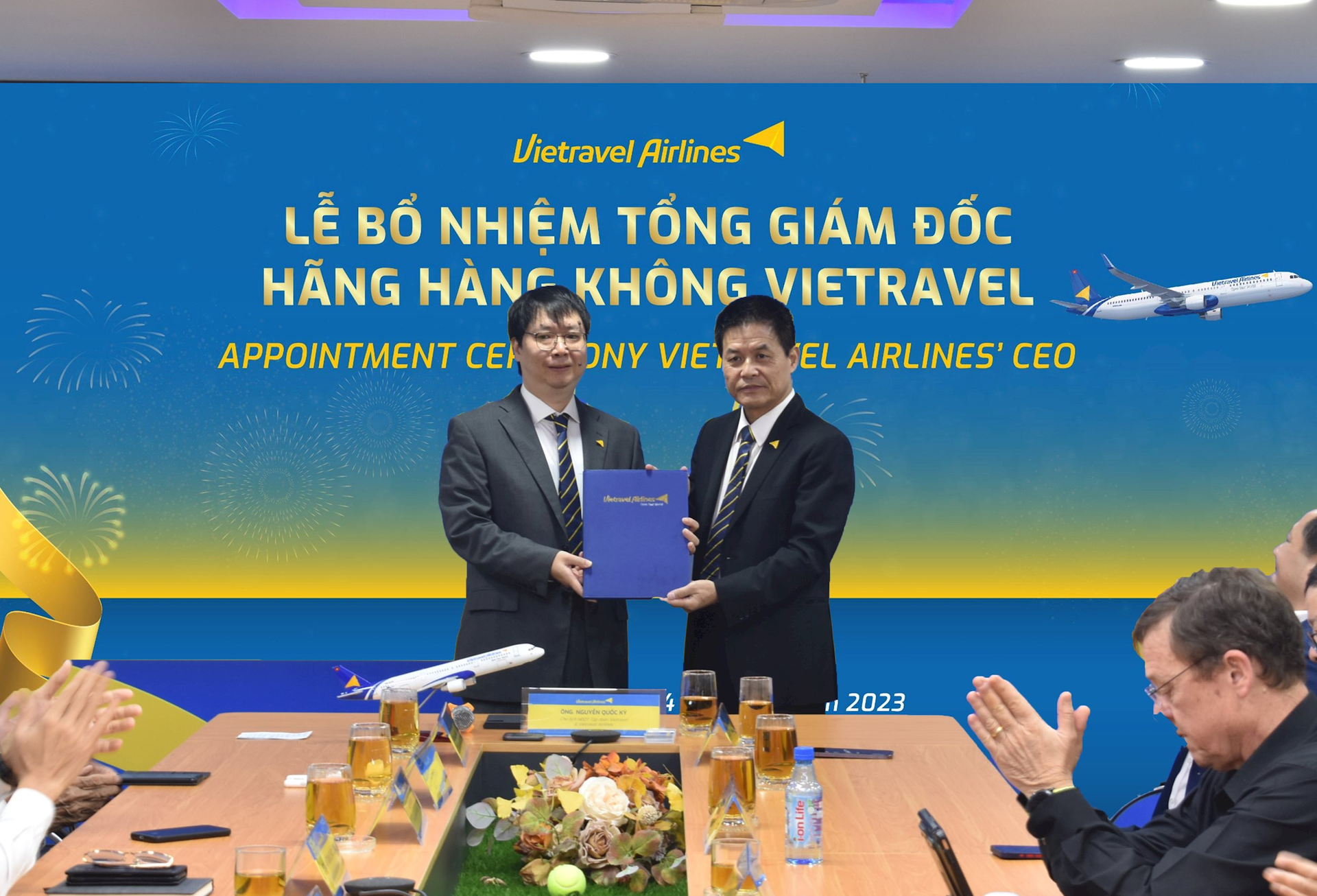 Cựu CEO Bamboo Airways lại trở thành CEO mới của Vietravel Airlines - Ảnh 1.