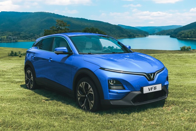 Yếu tố nào giúp Vingroup đạt doanh thu kỷ lục? - Ảnh 2.