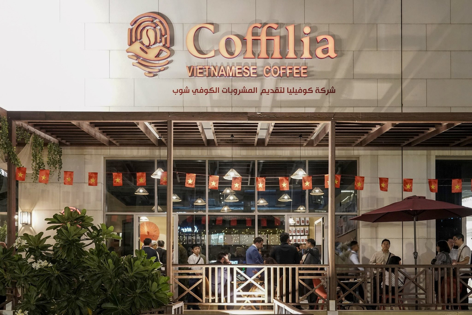 Thêm một thương hiệu cà phê Việt ra nước ngoài, mở cửa hàng đầu tiên tại vùng Vịnh - Ảnh 1.