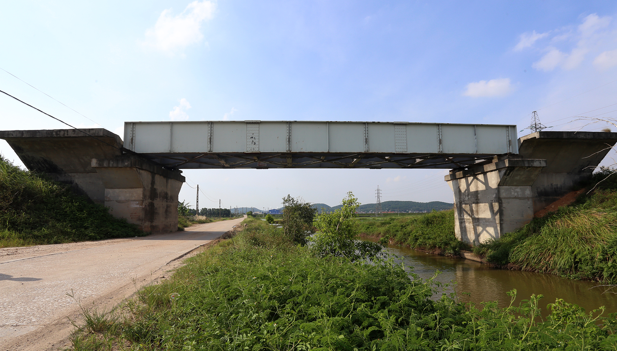 Tuyến đường sắt ở Việt Nam chạy tốc độ 25km/h đã dừng cuộc chơi - bao giờ có tàu tốc độ cao thay thế? - Ảnh 5.