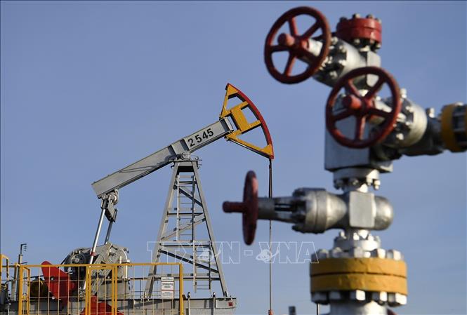 Giá dầu tăng khoảng 2% do nhưng lo ngại về tinh hinh Trung Đông - Ảnh 1.