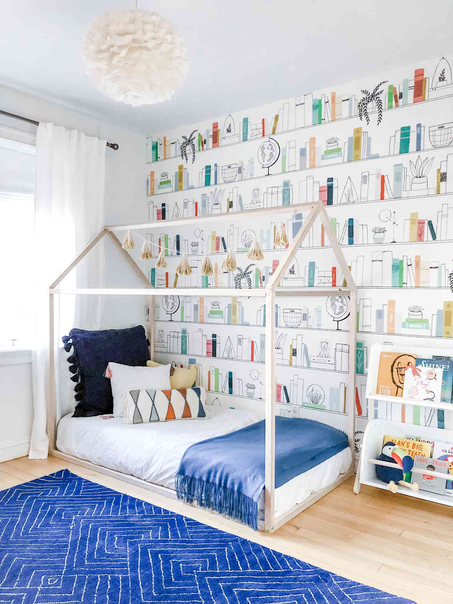 Cải tạo bỏ bớt phòng ngủ cho đỡ bí và bố trí nội thất cho căn hộ 70m2 ở Hà Nội - Ảnh 7. Cải tạo bỏ bớt phòng ngủ cho đỡ bí và bố trí nội thất cho căn hộ 70m2 ở Hà Nội - Ảnh 7.