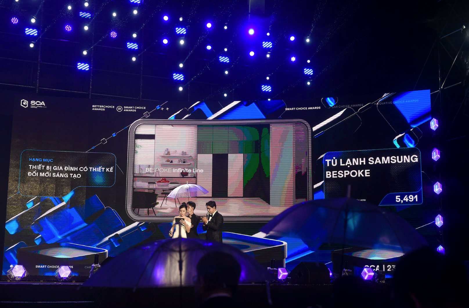 Samsung nhận hàng loạt giải thưởng tại Better Choice Awards 2023: Nhìn lại 15 năm góp phần thay đổi bức tranh công nghiệp điện tử Việt Nam - Ảnh 2.