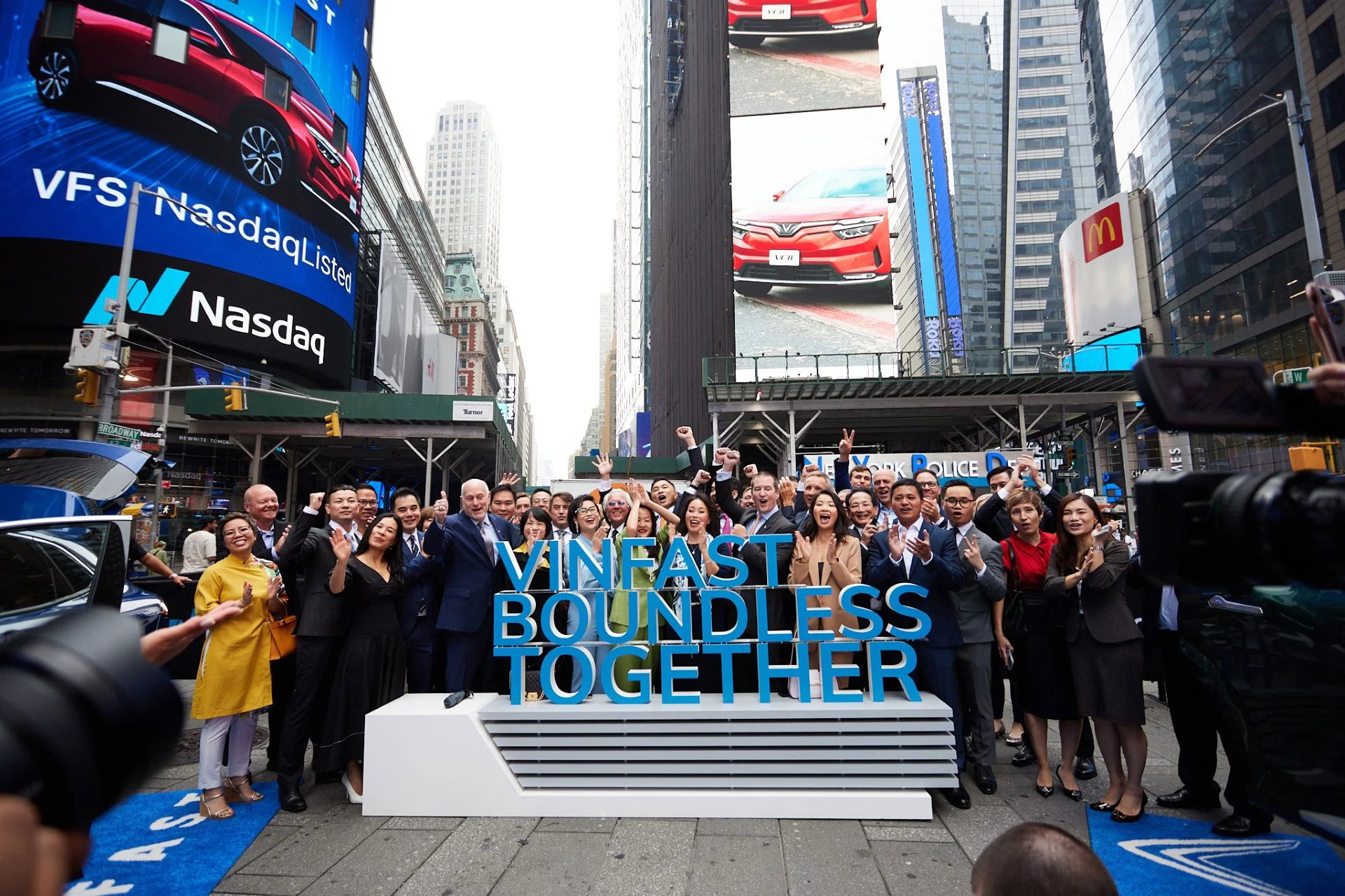 VinFast sẽ công bố kết quả kinh doanh quý 3/2023 trước giờ giao dịch ngày 5/10, livestream để trả lời các chất vấn của nhà đầu tư - Ảnh 1.