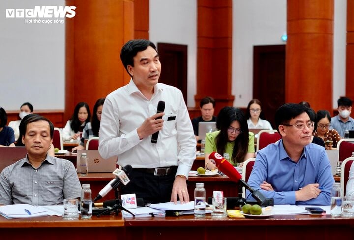 Tiếp tục sử dụng quỹ bình ổn giá xăng dầu trong năm 2024 - Ảnh 2.