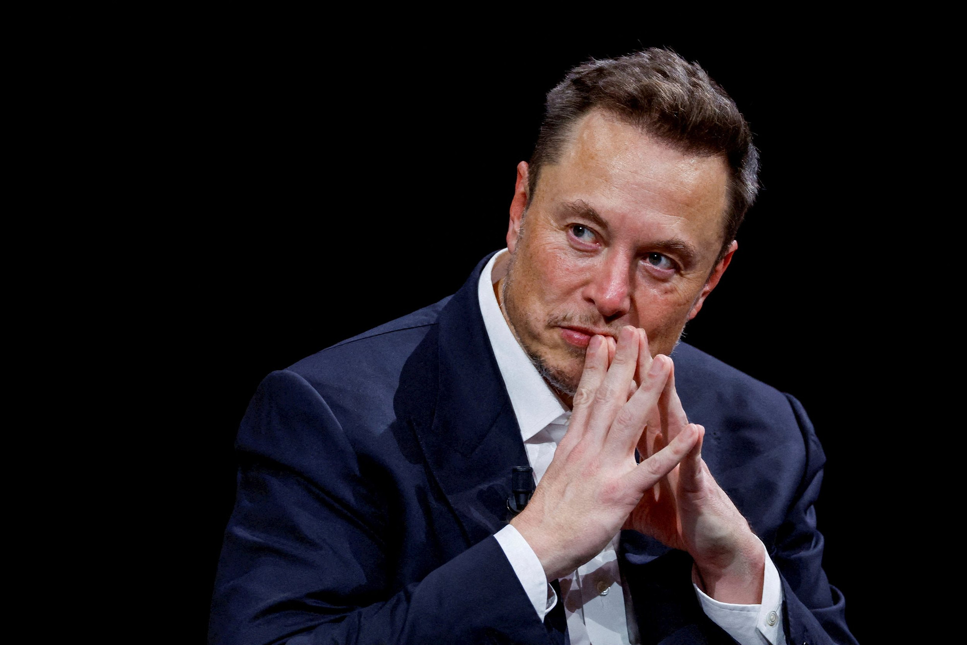 Elon Musk bị điều tra vì hành vi chống đối cơ quan thi hành công vụ: Ông chủ Twitter liên tục lấy cơ trốn thẩm vấn - Ảnh 2.