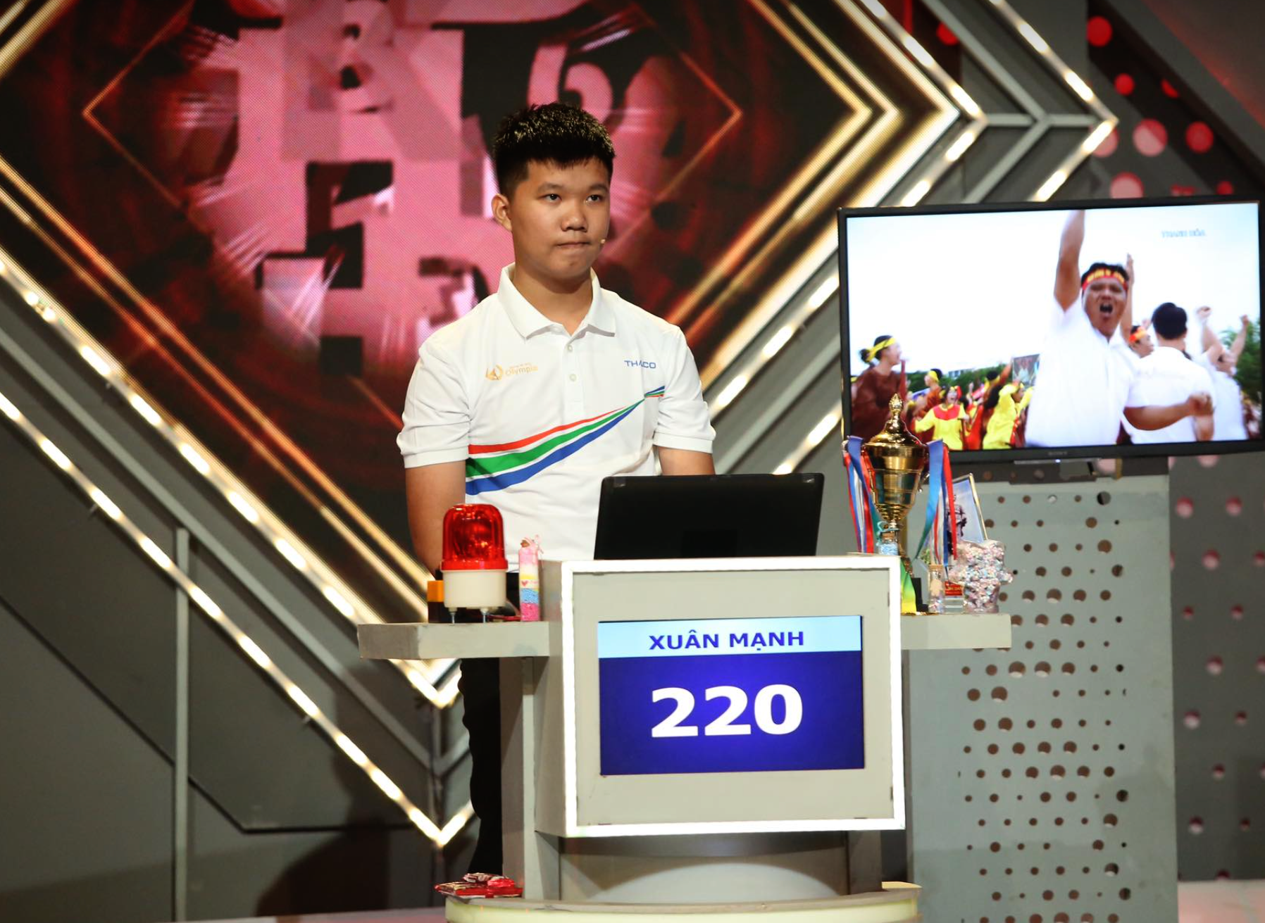 10X Thanh Hoá vô địch Đường lên đỉnh Olympia 2023 - Ảnh 1.