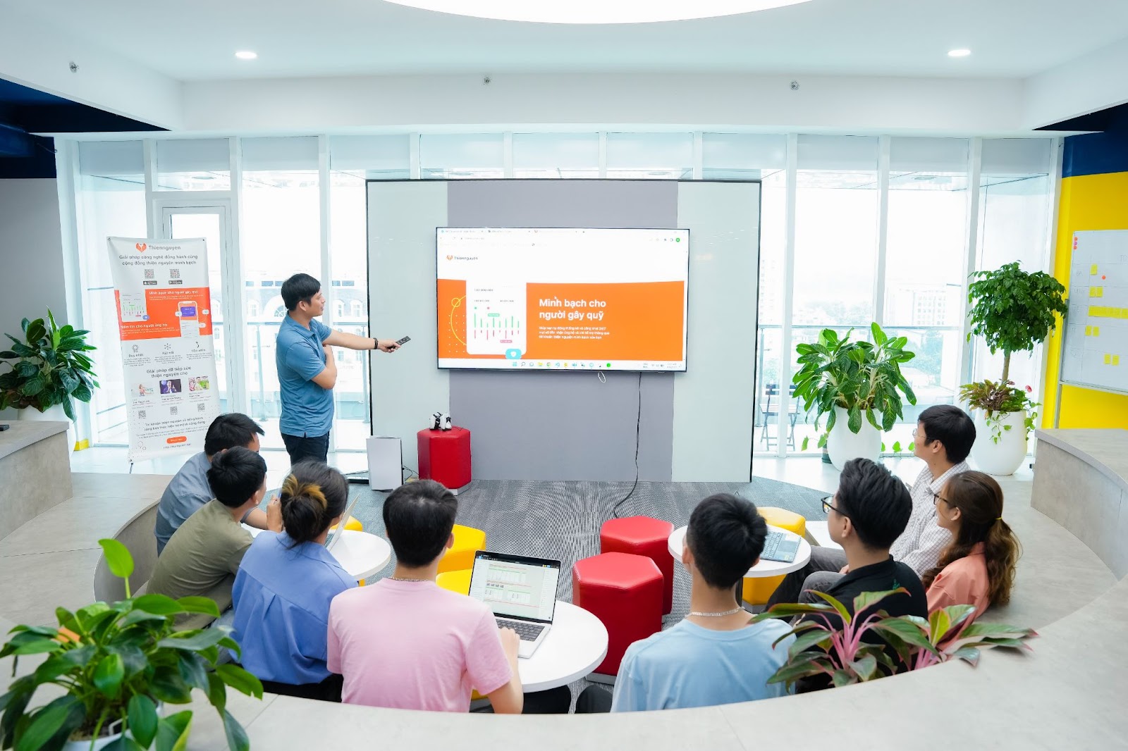 2 năm và 60 tỷ: “Cỗ máy chống bão sao kê” chính thức hoạt động - Kiến tạo cộng đồng Thiện Nguyện minh bạch và tử tế - Ảnh 7. 2 năm và 60 tỷ: “Cỗ máy chống bão sao kê” chính thức hoạt động - Kiến tạo cộng đồng Thiện Nguyện minh bạch và tử tế - Ảnh 7.