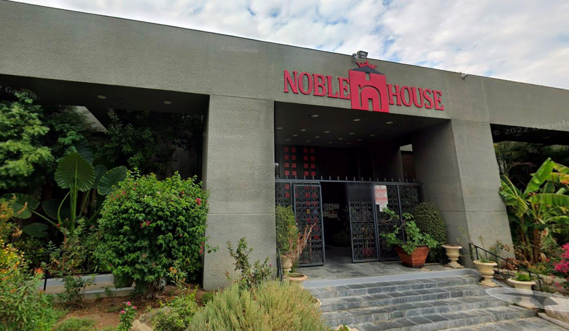 NOBLE HOUSE của Mỹ phá sản: Là đối tác lớn chiếm 50% doanh thu của một nhà xuất khẩu gỗ Việt với giá trị hàng trăm tỷ đồng - Ảnh 1. NOBLE HOUSE của Mỹ phá sản: Là đối tác lớn chiếm 50% doanh thu của một nhà xuất khẩu gỗ Việt với giá trị hàng trăm tỷ đồng - Ảnh 1.