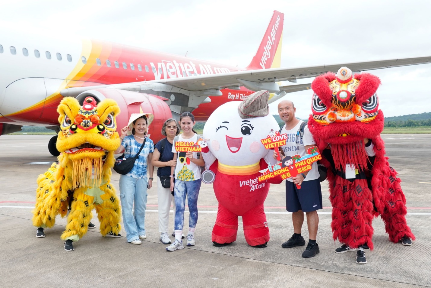 Vietjet được vinh danh “Thương hiệu Mạnh – Tăng trưởng Ấn tượng” 2023 - Ảnh 2. Vietjet được vinh danh “Thương hiệu Mạnh – Tăng trưởng Ấn tượng” 2023 - Ảnh 2.