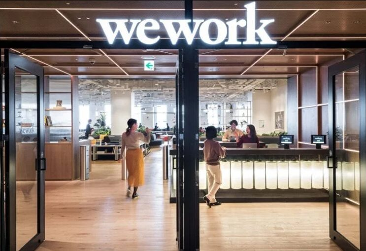 WeWork sắp phá sản: Starup từng trị giá 47 tỷ USD nay chỉ còn là đống đổ nát với khoản nợ 2,9 tỷ USD, là thất bại đáng xấu hổ Masayoshi Son muốn chôn vùi - Ảnh 2.
