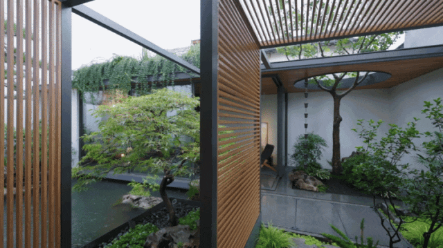 Chiêm ngưỡng căn nhà 500m2 tốn 8 năm mới hoàn thành, có khu vườn và bể cá koi đầy ấn tượng - Ảnh 4. Chiêm ngưỡng căn nhà 500m2 tốn 8 năm mới hoàn thành, có khu vườn và bể cá koi đầy ấn tượng - Ảnh 4.
