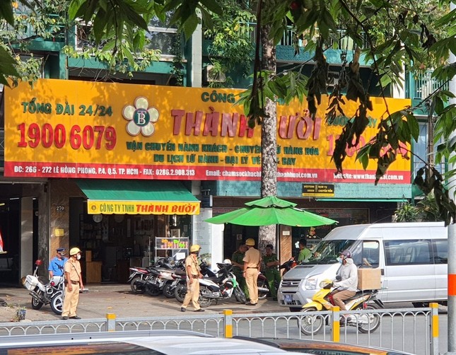 Thu hồi giấy phép kinh doanh không thời hạn với nhà xe Thành Bưởi - Ảnh 1.