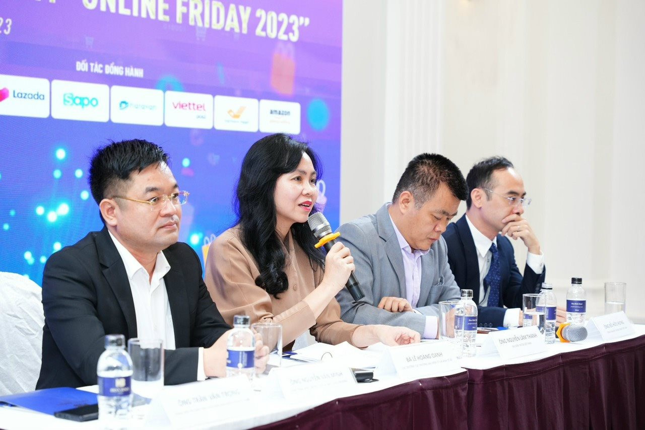 TikTokShop, Shopee, Lazada cùng chung tay tổ chức đại hội TMĐT Việt Nam, tặng voucher tới 300 triệu đồng, nhắm mốc 1 tỷ lượt xem live và 3 triệu đơn hàng - Ảnh 1.