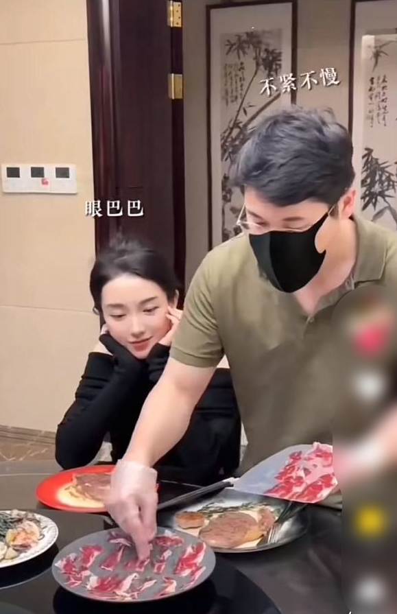 Phú bà tuổi 30 triệu người mơ ước: Xài thẻ đen, ở biệt phủ 1.200m2, khéo thế này bảo sao chồng chẳng chiều!- Ảnh 5. Phú bà tuổi 30 triệu người mơ ước: Xài thẻ đen, ở biệt phủ 1.200m2, khéo thế này bảo sao chồng chẳng chiều!- Ảnh 5.