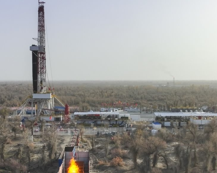 Trung Quốc chính thức lập kỷ lục mới với giếng dầu khí sâu nhất trên đất liền ở châu Á: Sâu hơn 9.400 mét, dự kiến mỗi ngày sản xuất 200 tấn dầu thô, chỉ mất 177 ngày khoan đã hoàn thành - Ảnh 2.
