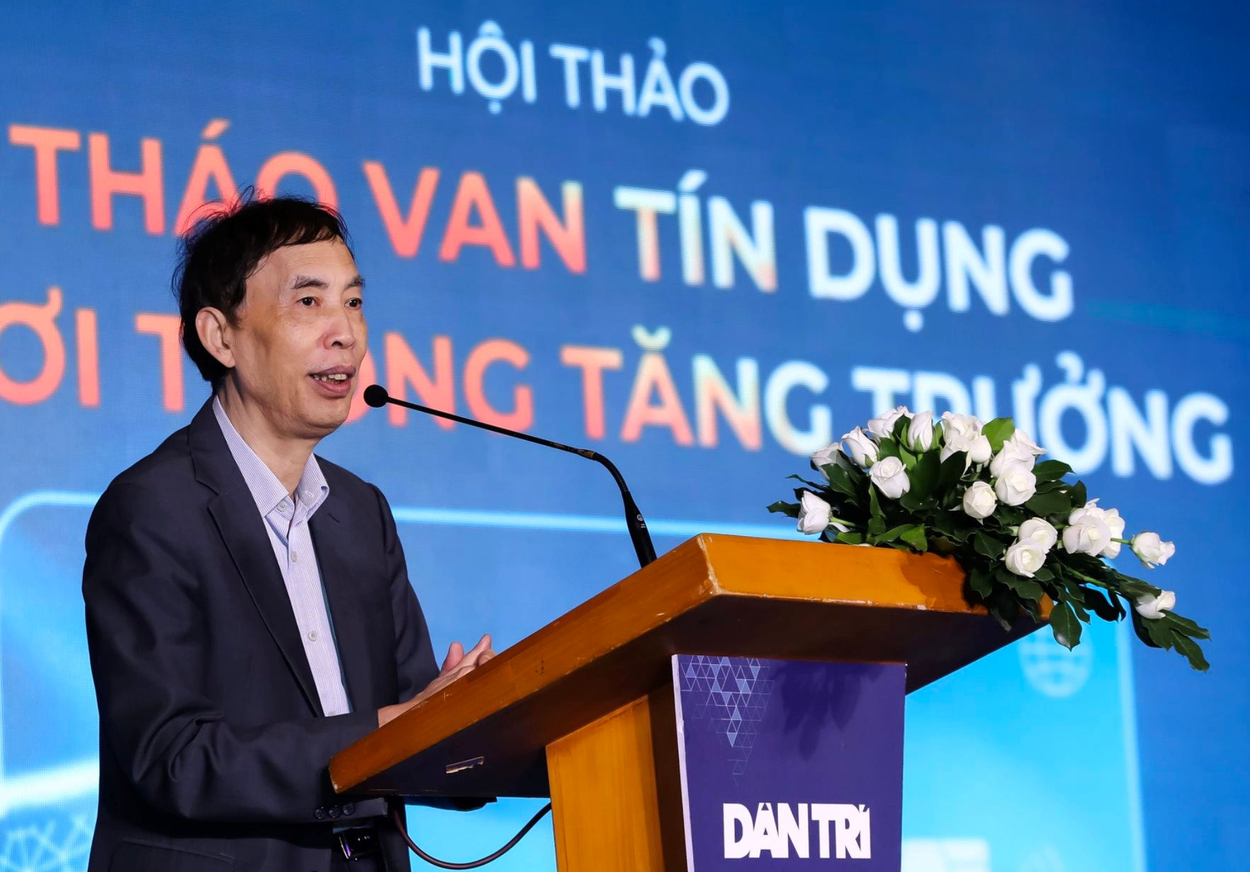 Doanh nghiệp “kêu” lãi suất cao, ngân hàng “than” 2 tháng cuối năm coi như không có lời - Ảnh 3.