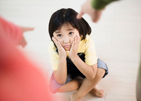 Đứa trẻ được dạy dỗ bằng đòn roi hoặc kỷ luật yêu thương, khi trưởng thành có sự khác biệt rõ rệt: Tương lai thành công nhờ điều này - Ảnh 2.