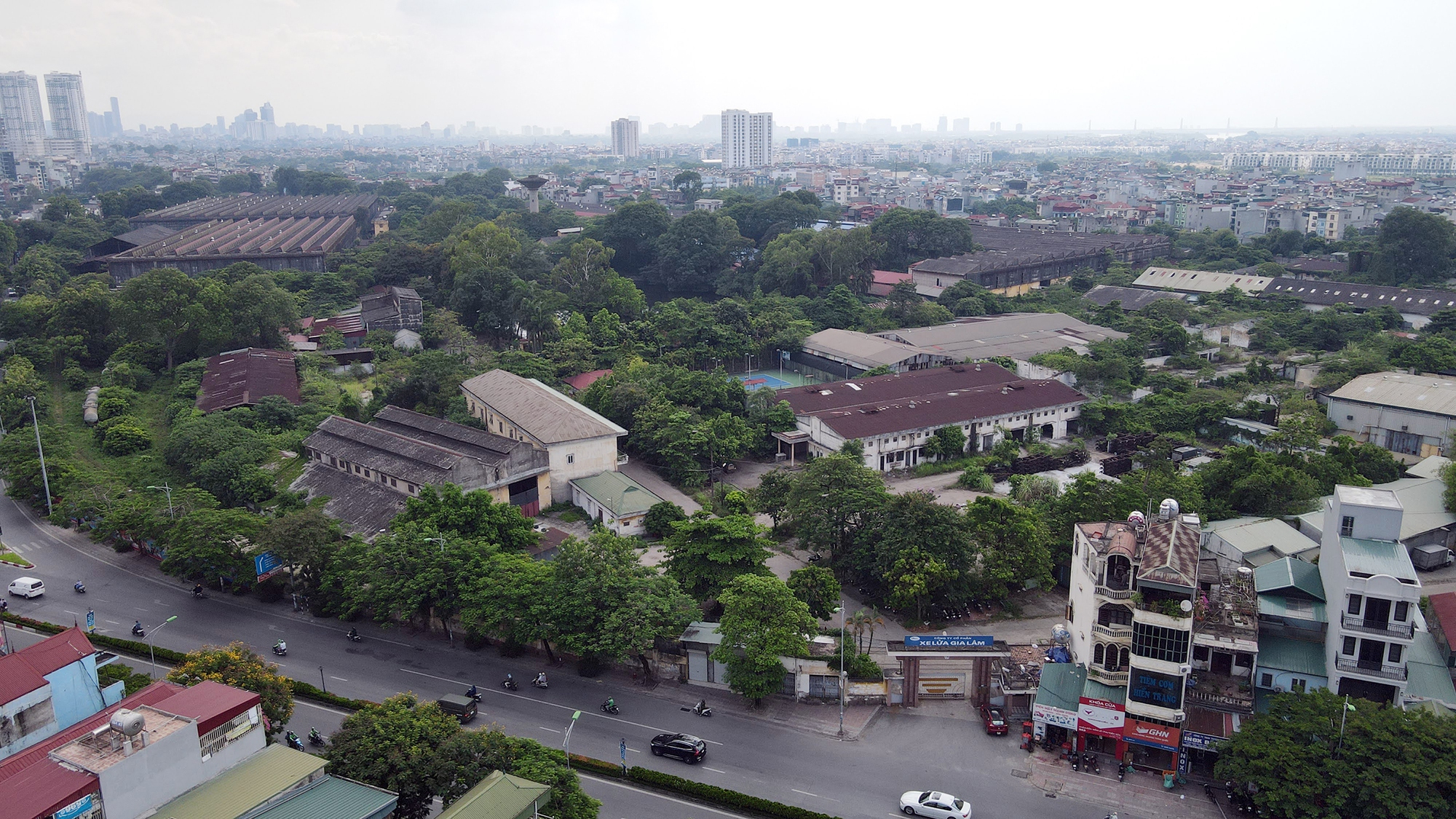 Hình ảnh khó tin ở nhà máy xe lửa lớn nhất Việt Nam: Tương lai bất định của 20 ha 'đất vàng' giữa Thủ đô - Ảnh 3.