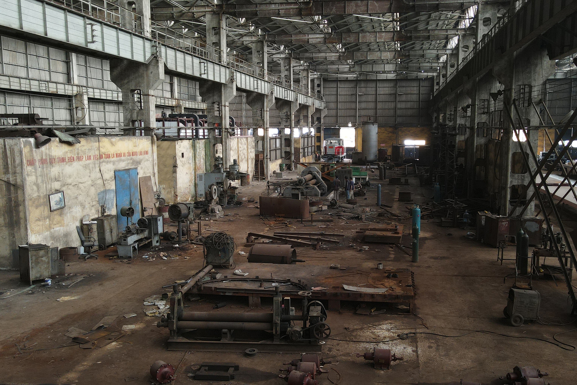 Hình ảnh khó tin ở nhà máy xe lửa lớn nhất Việt Nam: Tương lai bất định của 20 ha 'đất vàng' giữa Thủ đô - Ảnh 8.