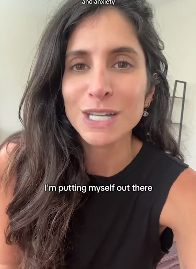 Chuyên gia tình yêu chỉ ra lý do nên tránh nhắn tin liên tục khi bắt đầu một mối quan hệ mới - Ảnh 1.