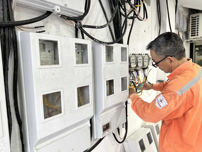 Đề xuất giá điện bậc thang mới: Cao nhất hơn 3.600 đồng/kWh - Ảnh 2.