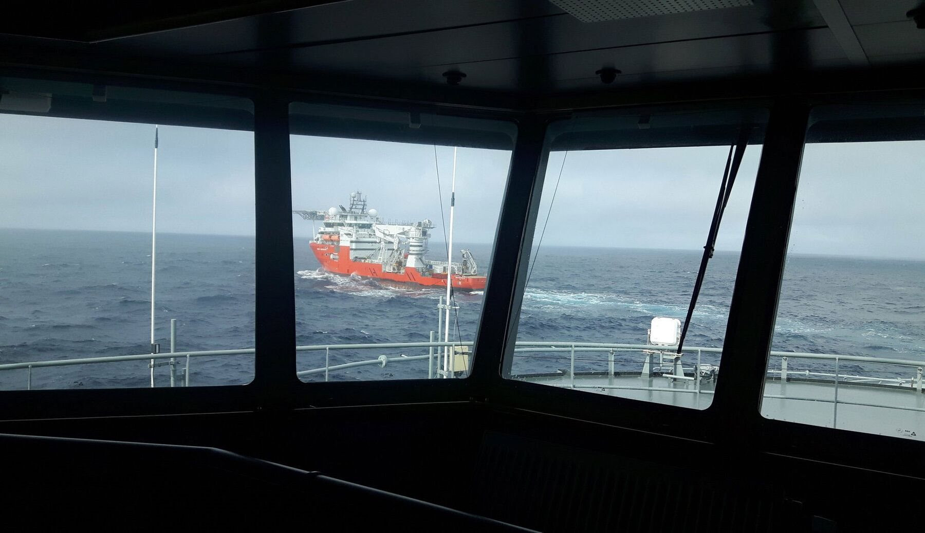 Hành trình thám hiểm đại dương của 'ông trùm' quỹ phòng hộ: Từng tìm ra con tàu chứa kho báu 17 tỷ USD, thừa nhận cổ vật là đam mê lớn - Ảnh 2.